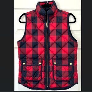 J.Crew Women’s XS Excursion Quilted Down Vest Red Navy Buffalo Plaid Puffer NICE